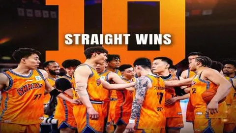 切尔西急寻门将！波切蒂诺望寻得强壮中卫！